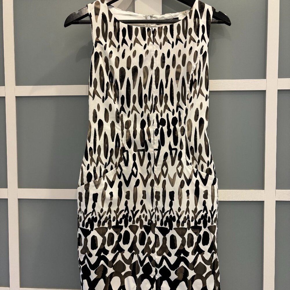 Tahari patterned shift dress
